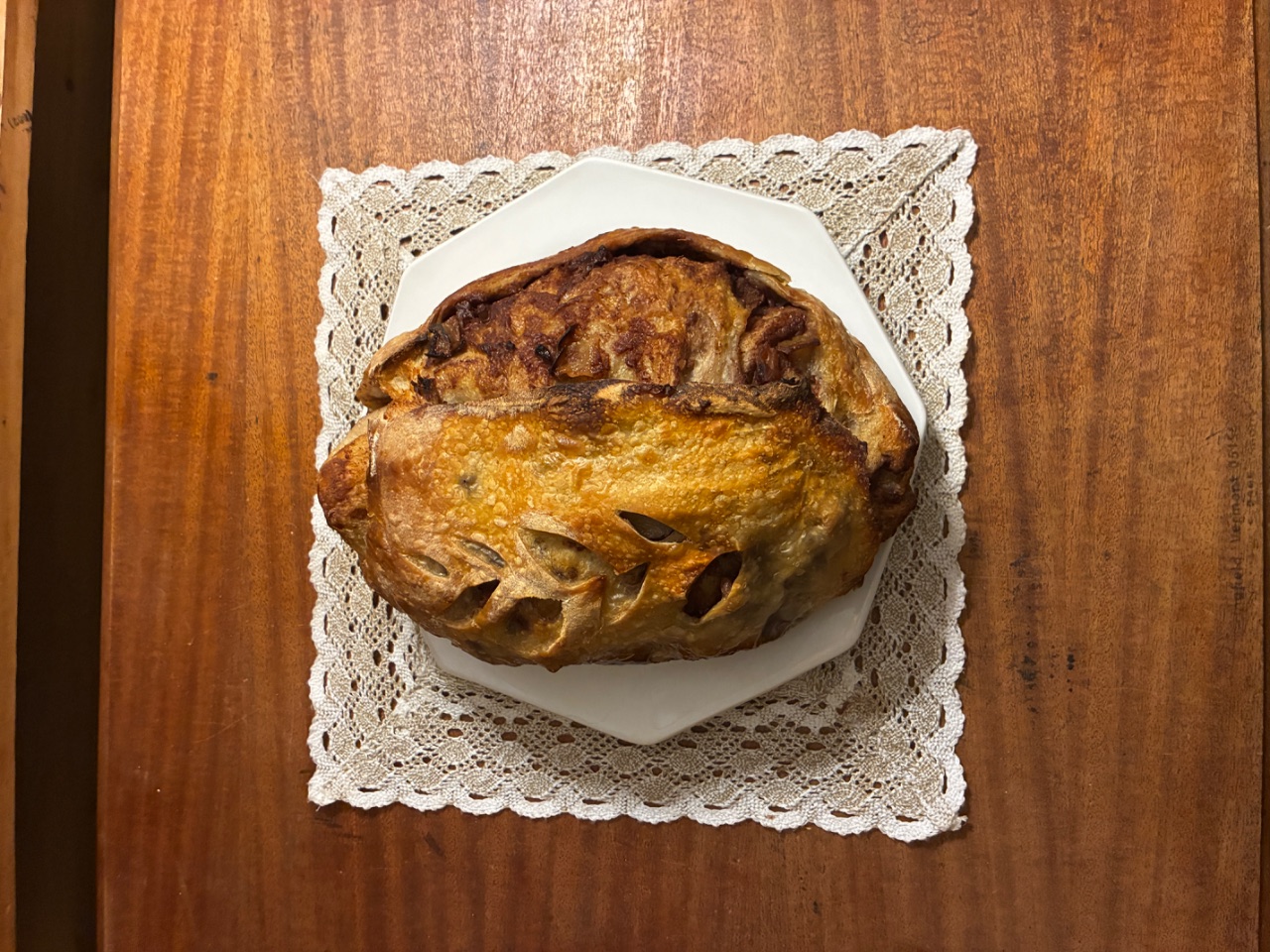 APPLE & WALNUT BATARD